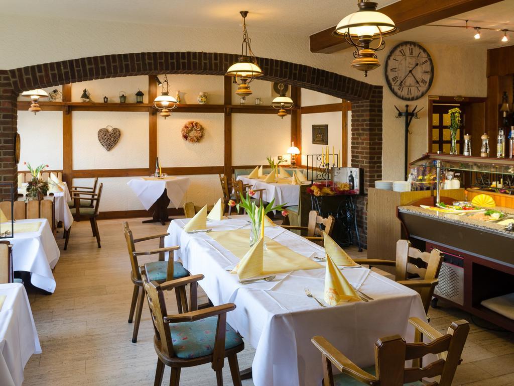 Landhotel Hamburger Hof Nettlingen ภายนอก รูปภาพ